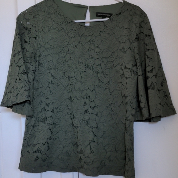 Banana Republic - Lace blouse - Picture 1 of 5
